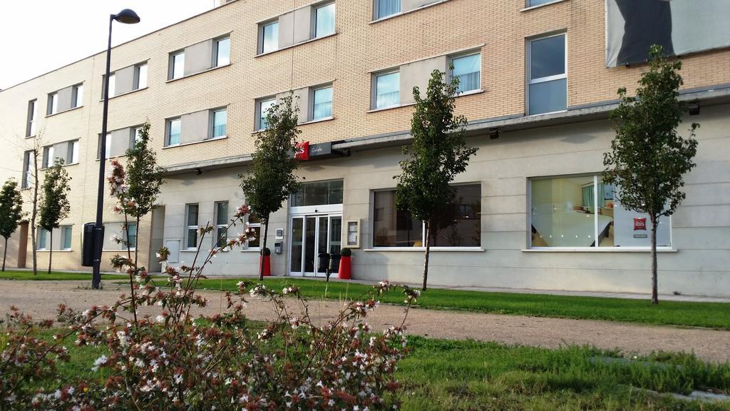 Hotel Ibis Madrid Getafe Exterior foto
